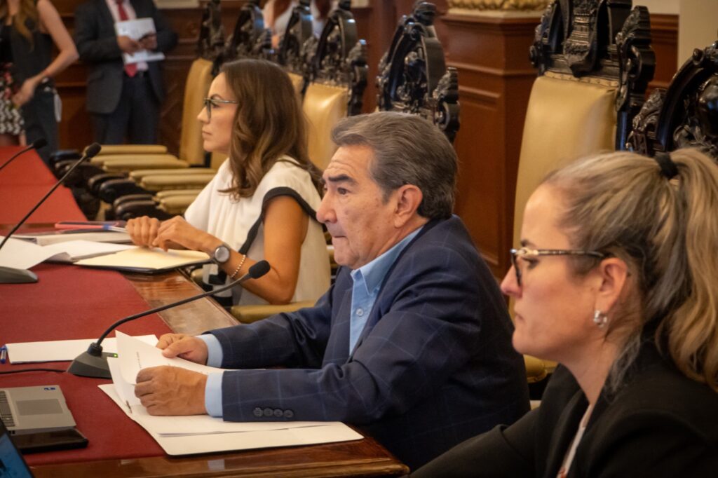 0983da48-d5a0-4138-b0dd-7669084328c9-2-1.jpg