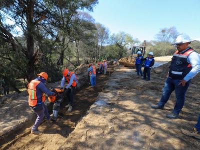 2ff28fd515fc8465d5c90d34b8ed94be_M.jpg