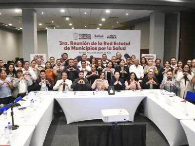En conjunto, gobierno federal y estatal fortalecen política de salud integral para poblanas