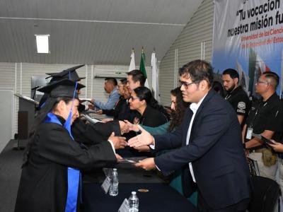 Celebra UCIPS graduación de estudiantes de Educación Media Superior y Posgrado