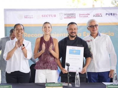 Puebla reconoce la excelencia y profesionalización del sector turístico