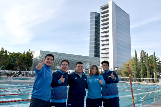 A_EquipoNatacion.jpg
