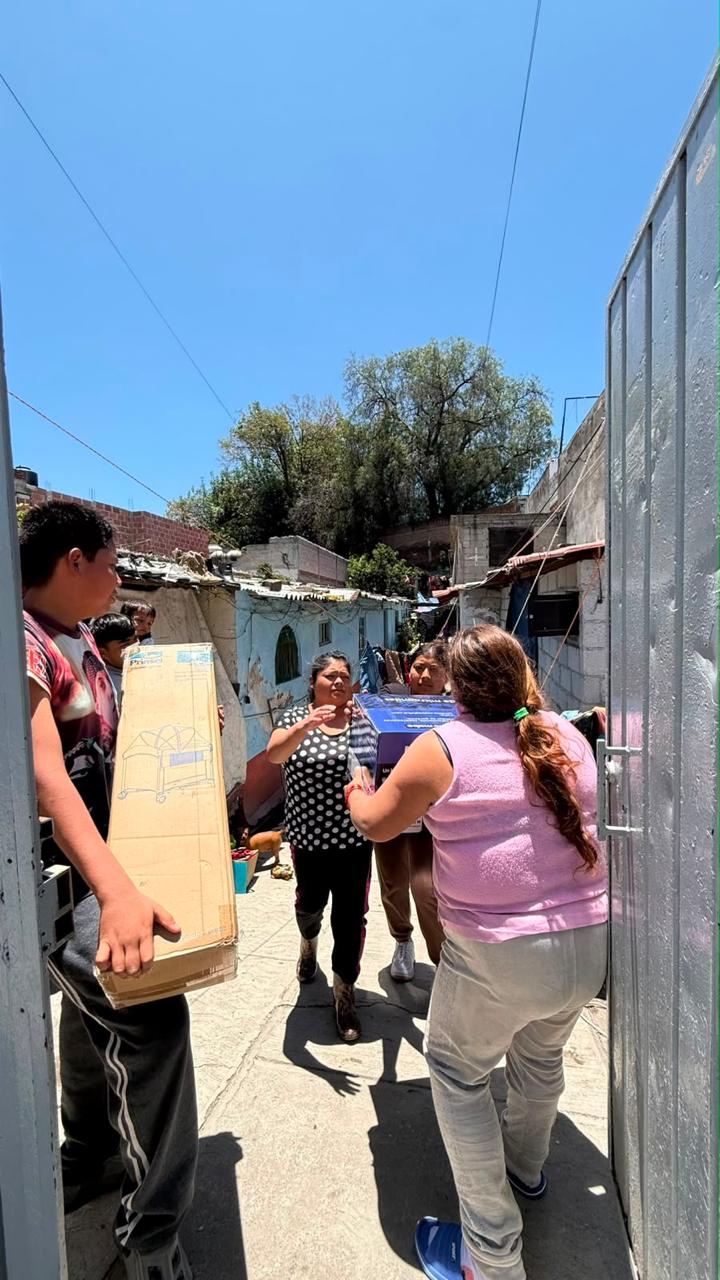 Continúa gobierno de Pepe Chedraui entrega de enseres a familias afectadas por la lluvia atípica