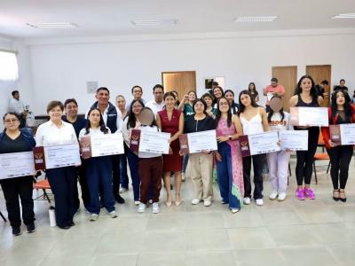 Gobierno del Estado fortalece apoyo a mujeres deportistas mediante “Obra Comunitaria”