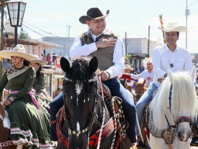 Tradición, identidad y turismo distinguen la histórica cabalgata de Chignahuapan 