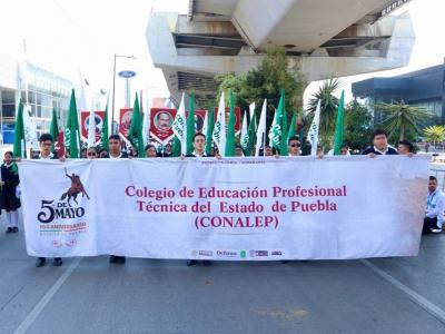 Participa Conalep en desfile del 164 Aniversario de la Batalla de Puebla