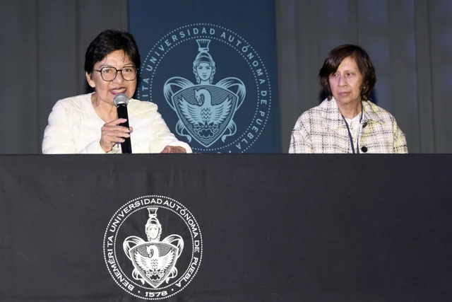 Clausura la Rectora Lilia Cedillo Simposio Internacional de Investigación Traslacional 2026