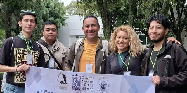 Evalúan estudiantes de todo el país los suelos en Puebla